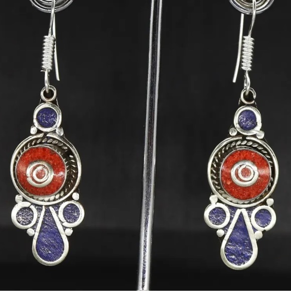 Traditional ethnic Gemstone earrings - Picture 7 of 8